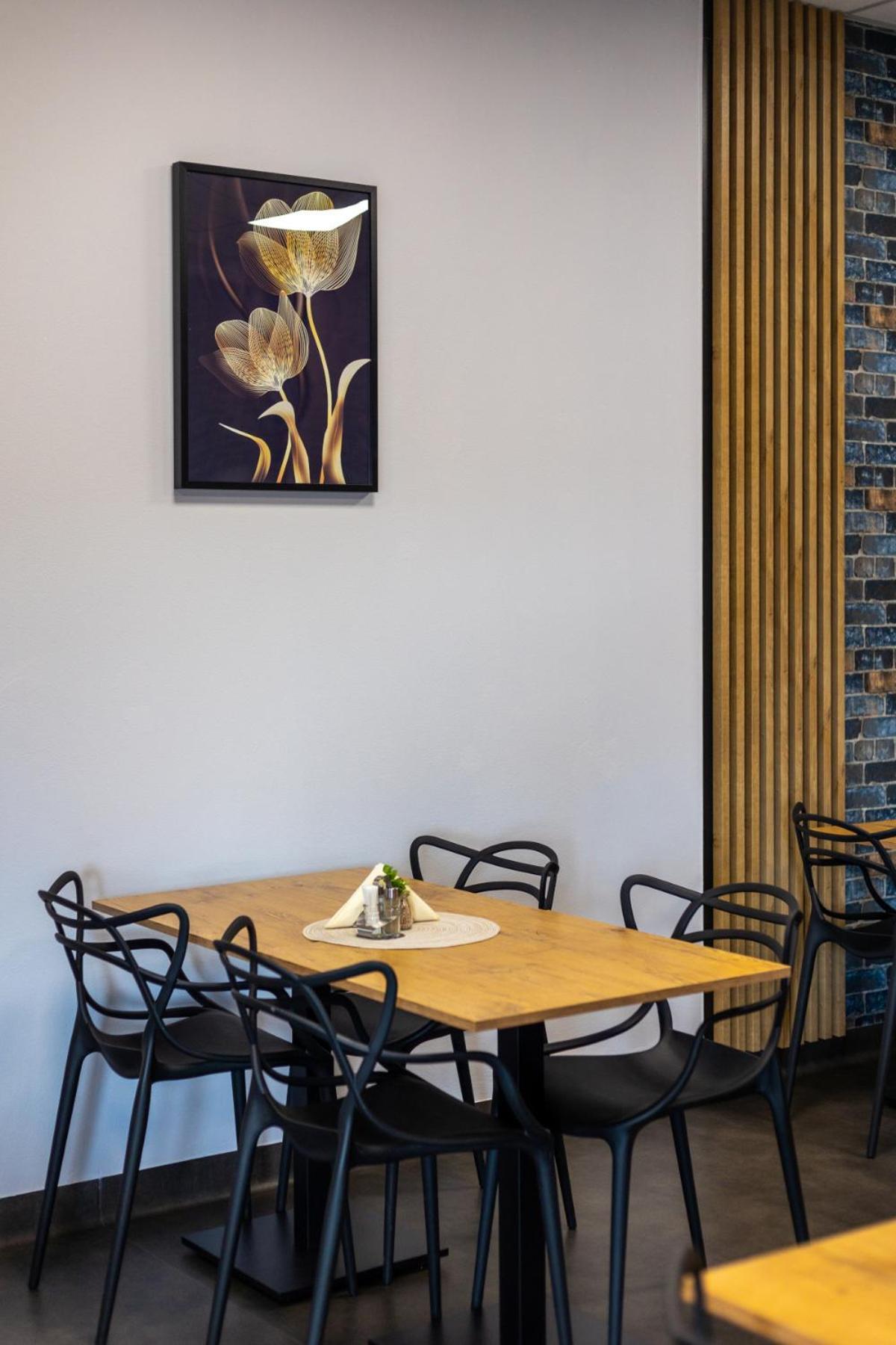 Hotel A4 Wroclaw - Bielany Bielany Wroclawskie Bagian luar foto